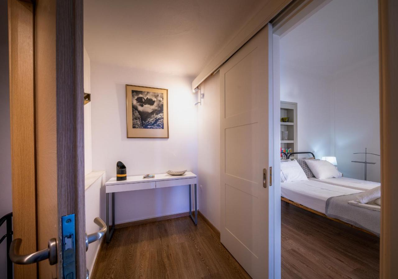 Ferienwohnung The Roof - Flat Sea View In Aegina Town Exterior foto