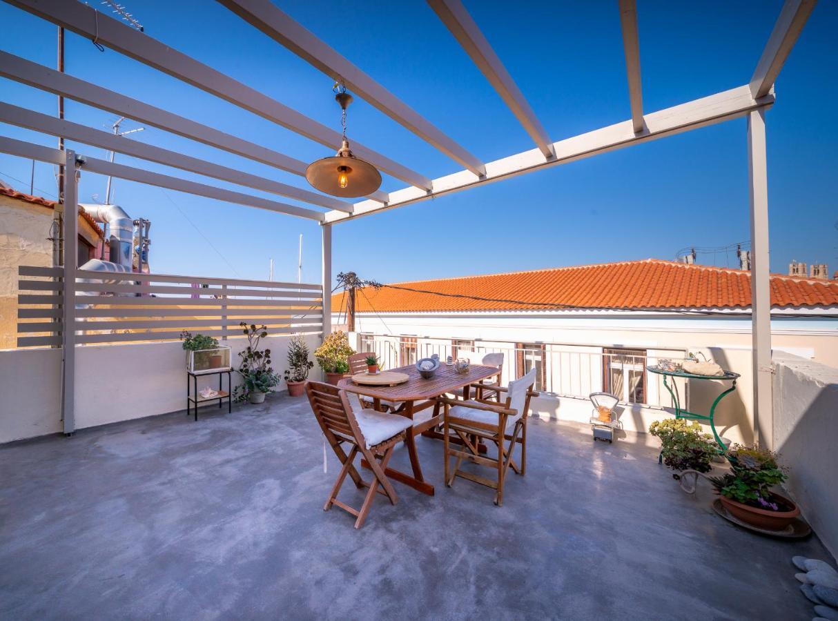 Ferienwohnung The Roof - Flat Sea View In Aegina Town Exterior foto