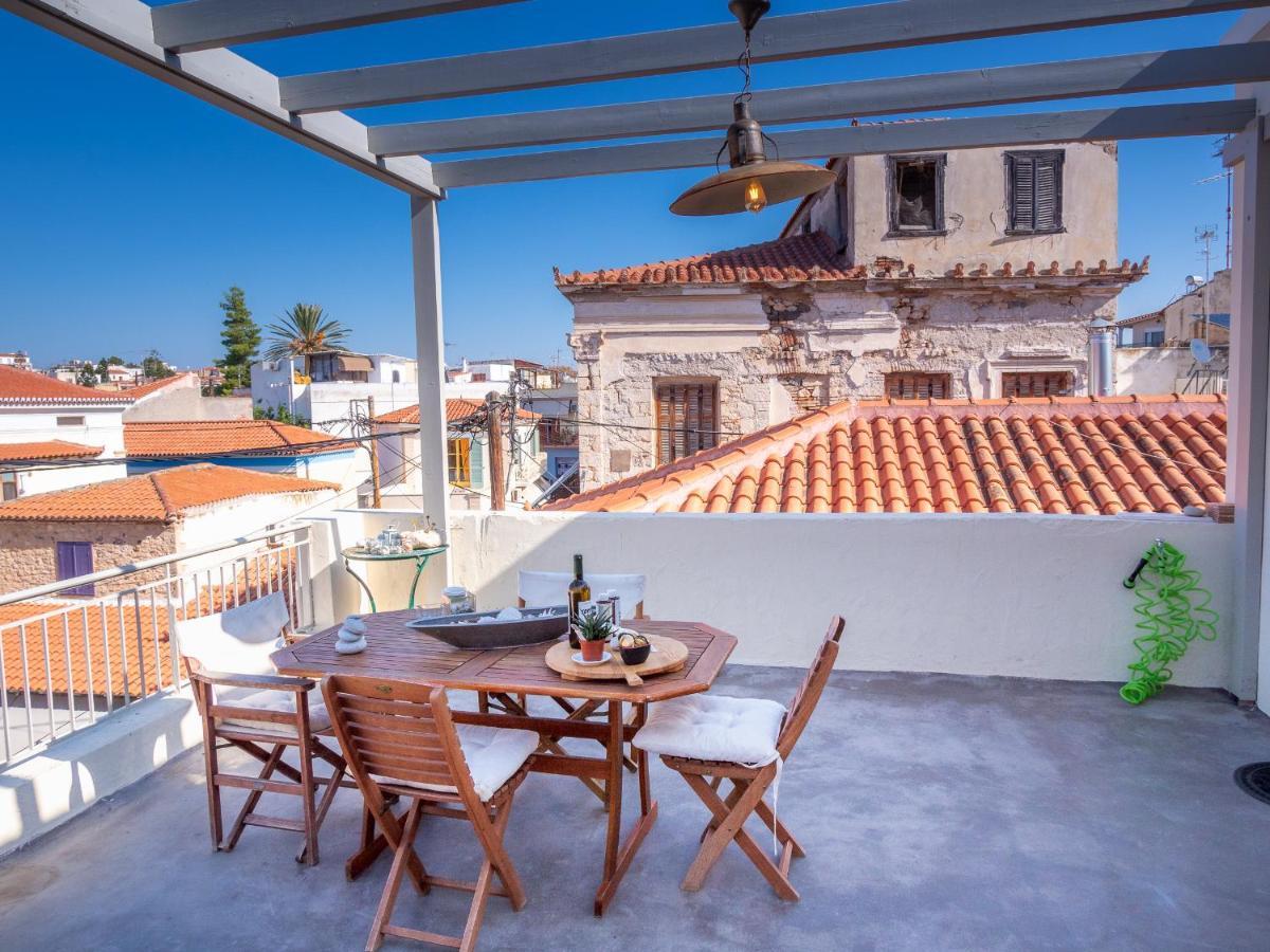Ferienwohnung The Roof - Flat Sea View In Aegina Town Exterior foto