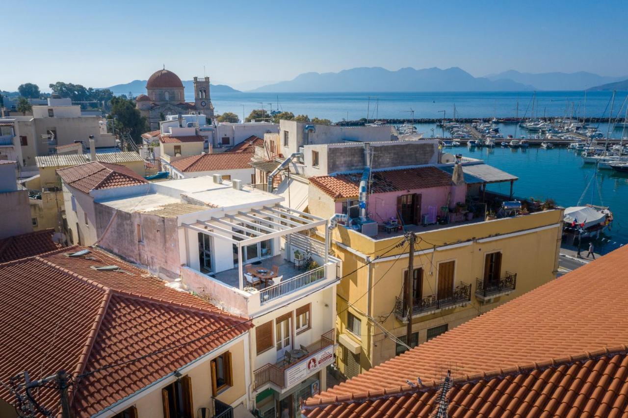 Ferienwohnung The Roof - Flat Sea View In Aegina Town Exterior foto